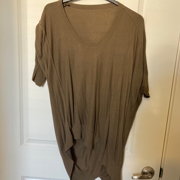 BCBG OVERSIZED OLIVE SWEATER - Picture 3 of 8